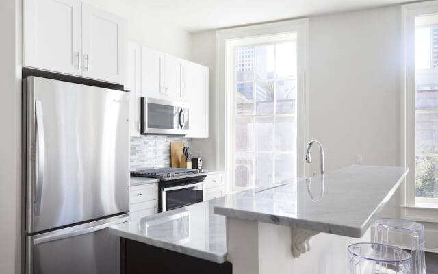 Magazine Street Deluxe Suites by Sonder