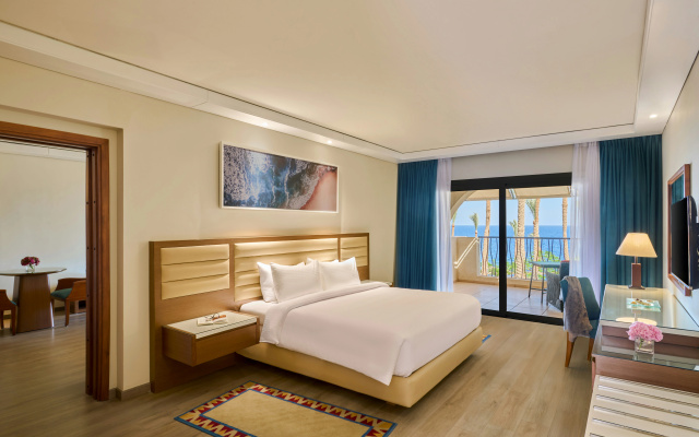 Grand Rotana Hotel Resort and Spa - Image 4