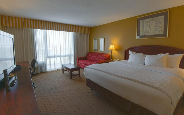 MCM Eleganté Hotel & Suites