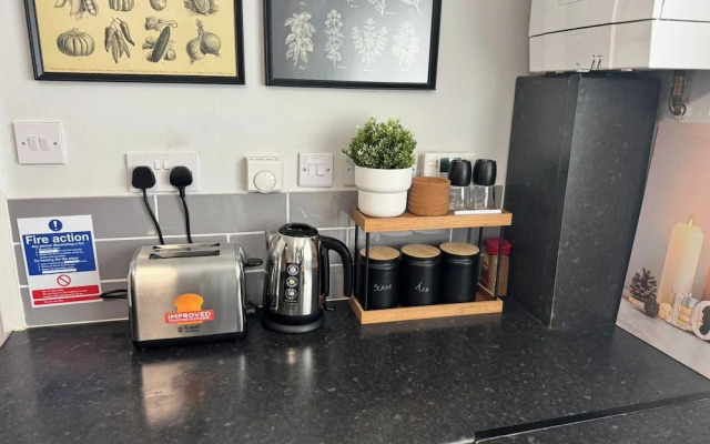 4 Bed Apartment in Warwick