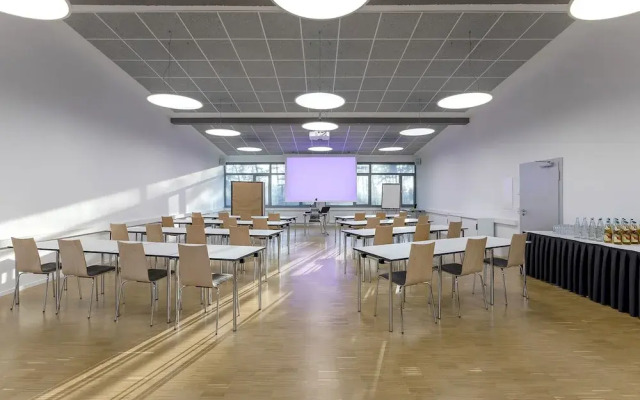 Bildungs- und Tagungshaus Haus Neuland