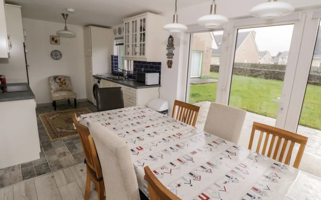 38 Carrowhubbock Holiday Village