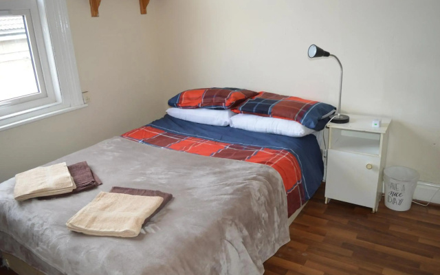 Library View Villa Holiday Home