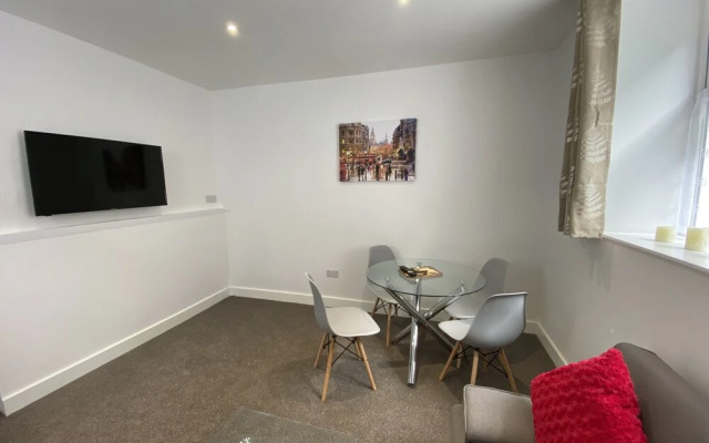 Octagon Apartment 2