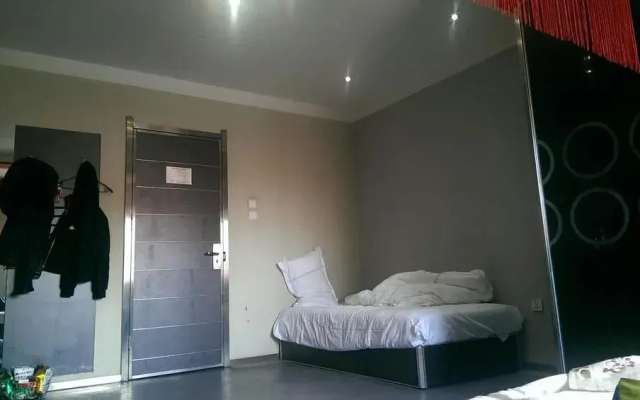 禧龙宾馆(哈尔滨建河公寓店)