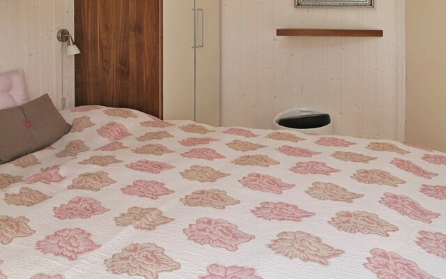 Cozy Holiday Home in Vaeggerlose With Whirlpool