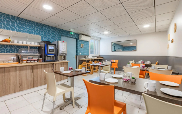 Park And Suites Marseille Airport
