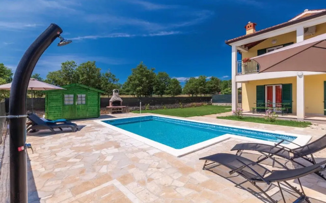 Beautiful Home in Nedescina With Wifi and 2 Bedrooms