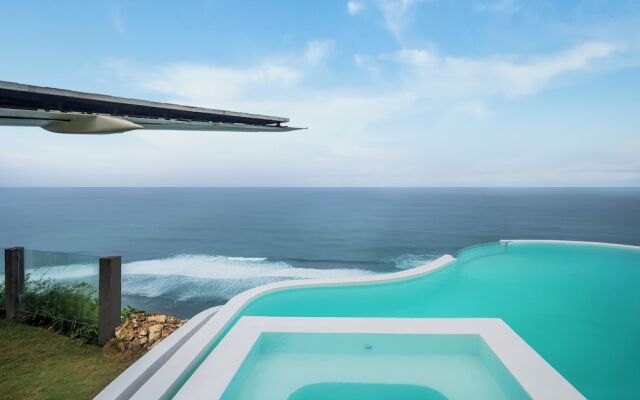 Private Jet Villa
