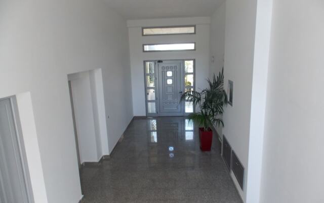 Elegance Apartments