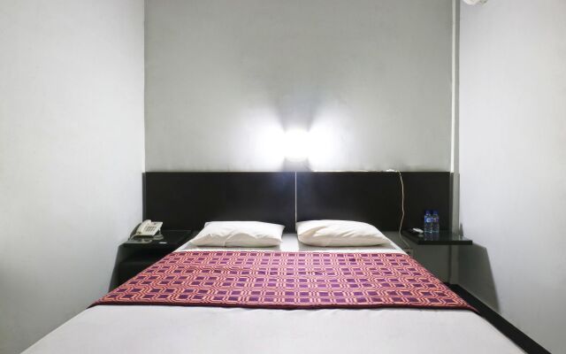 Losmen Family Syariah RedPartner