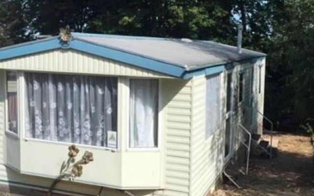 Spacious Holiday Home in Hastings Near Sea