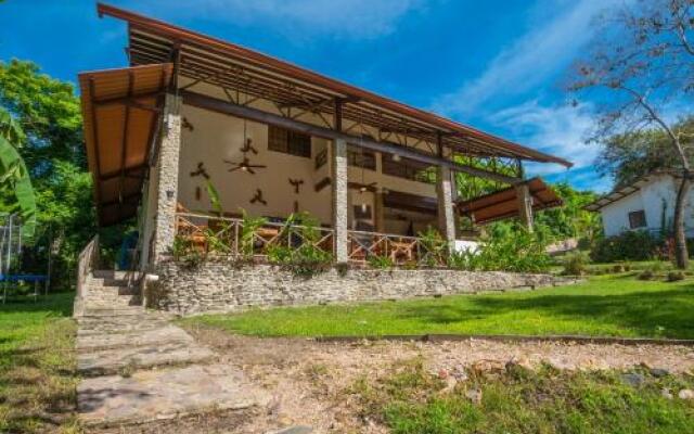 Istmo Yoga and Adventure Retreat