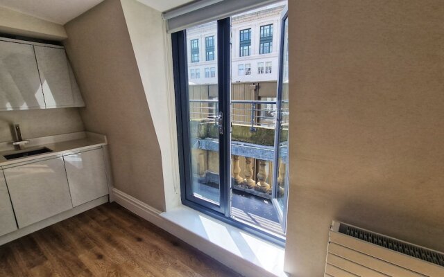 iStay Liverpool 1 Water Street Apartments