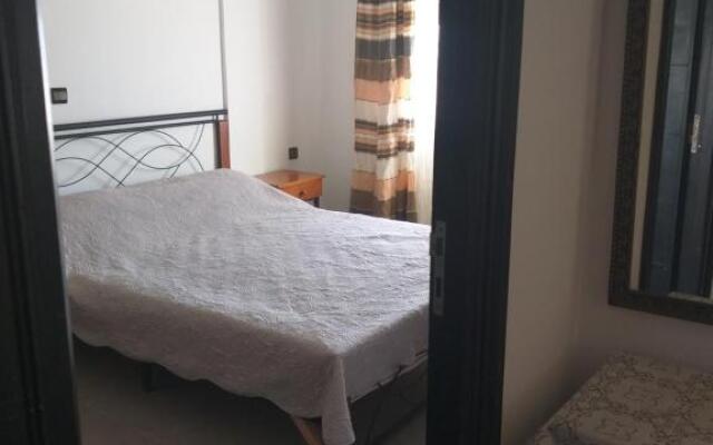 Bel appartement meublé B 16