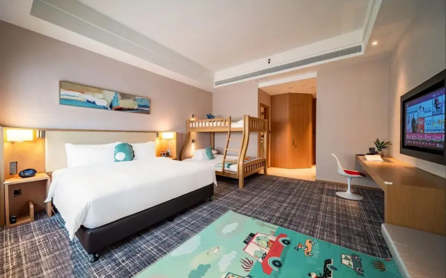 Xence Hotel