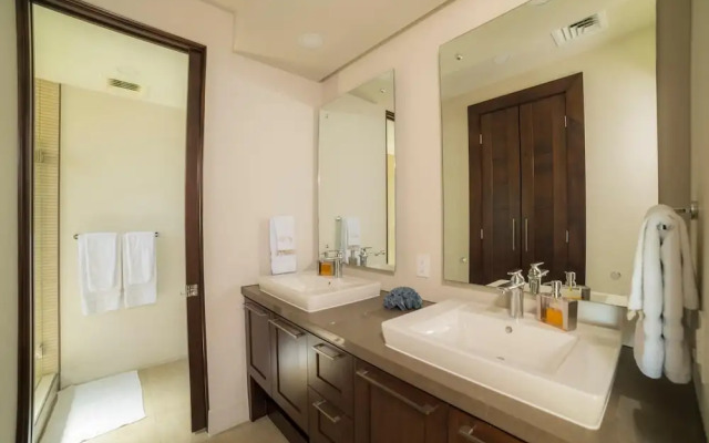 Miramar 6A 3 Bedr 3 Bath Ocean View