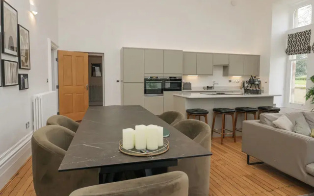 The Myles Suite Stone Cross Mansion
