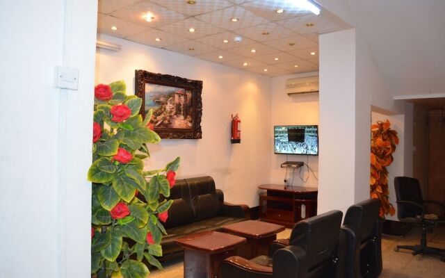 Al Eairy Furnished Apartments Riyadh 2