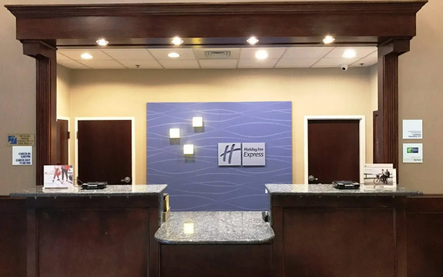Holiday Inn Express & Suites Smithfield - Providence by IHG