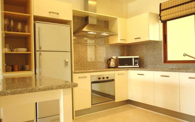 Baan Puri Apartment by PIPS