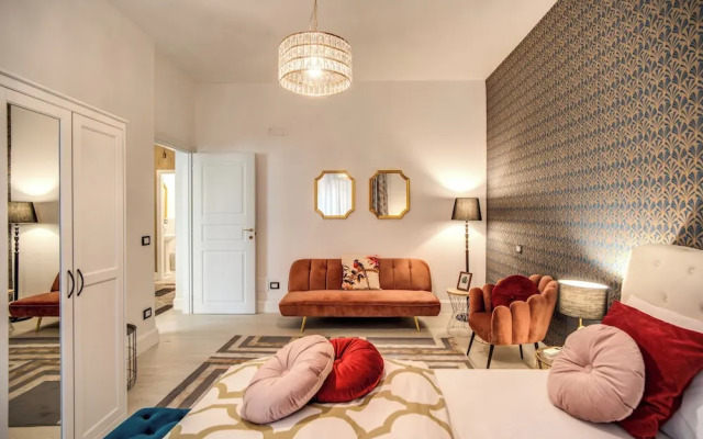 White Mirror  Apartment