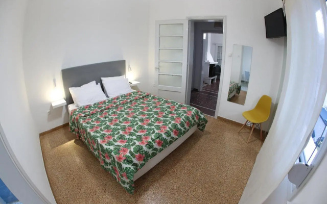Detached house 1km from Acropolis Filopappou