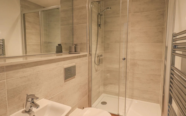 The Emma Suite Stone Cross Mansion
