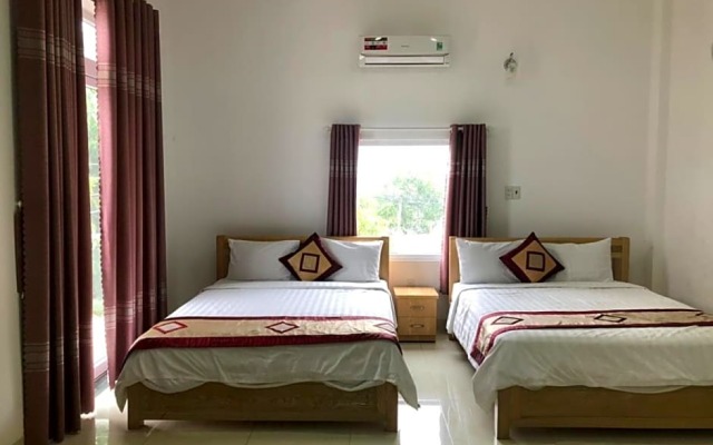 Lê Tùng Hotel - Vạn Giã