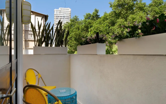 Cucu Hotel