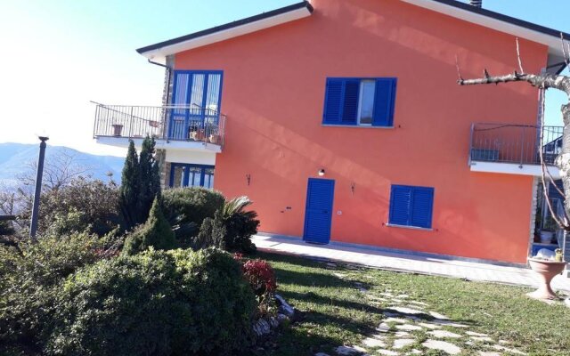 Apartment With 2 Bedrooms in Vezzano Ligure, With Wonderful sea View,
