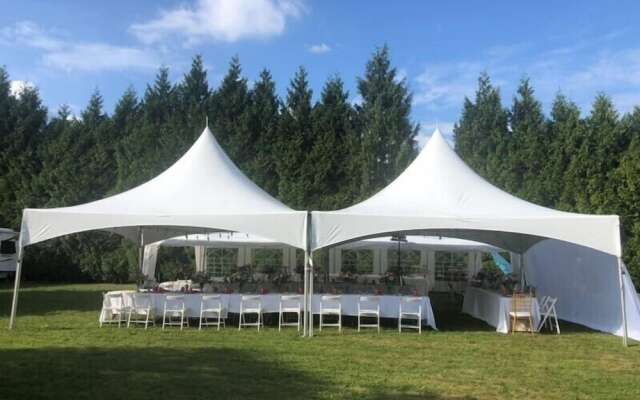 Cedar Manor Bed and Breakfast