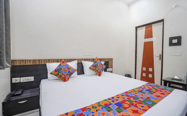 Fabhotel Rivlet Premium