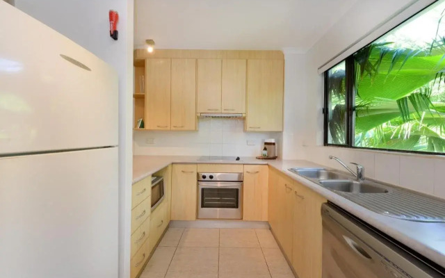 Tropical Reef Apartments