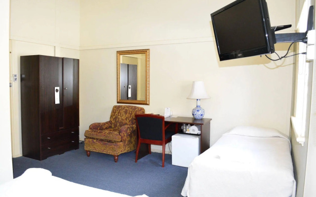 Richmond Hill Hotel