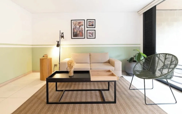 Panoramic 3 BR w/ Balcony in Laureles Medellín