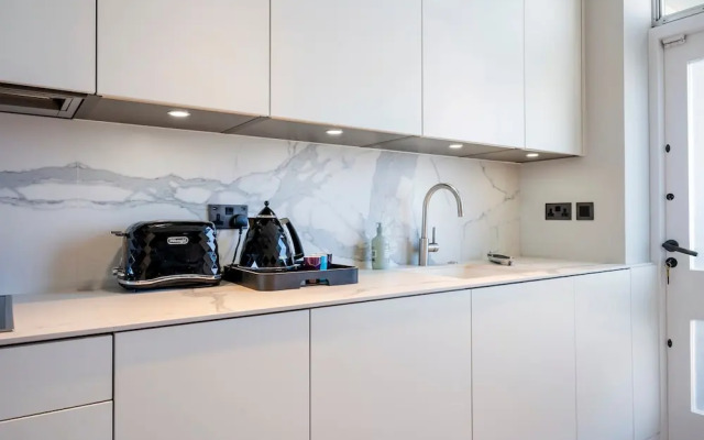 Regents Park Penthouse