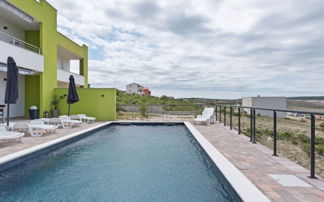 Elegant Villa in Jasenice With Private Swimming Pool