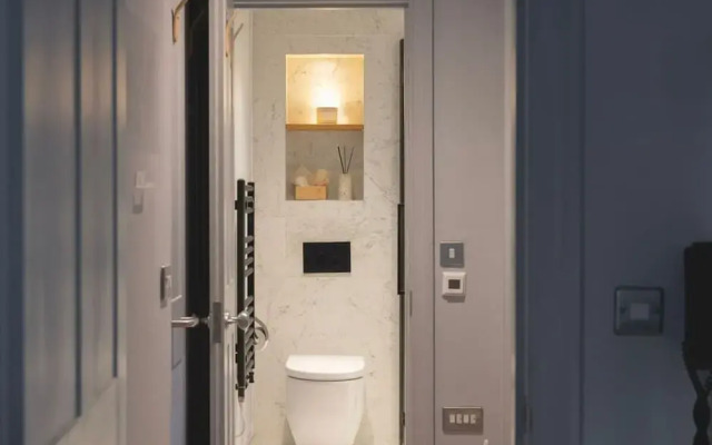 St Catherine s Hospital - Superior Apartment