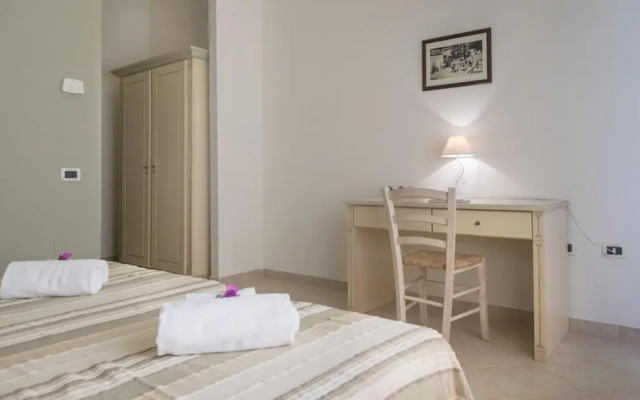 Hostel Argentiera Inn