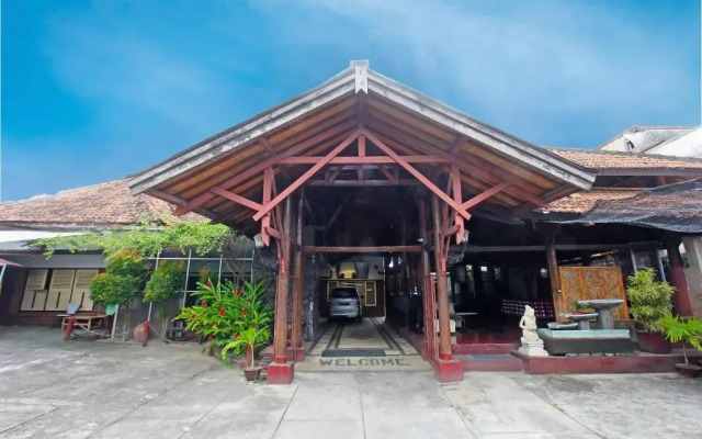 OYO 91516 Wisata Hotel