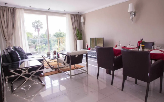 Red Mango Apartment Hotel