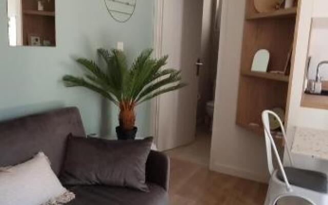 Charmant T2 Coeur de Village Avec Stationnement