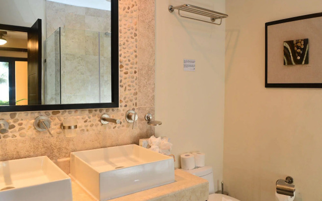 Residencia El Faro by Rentals Your Way