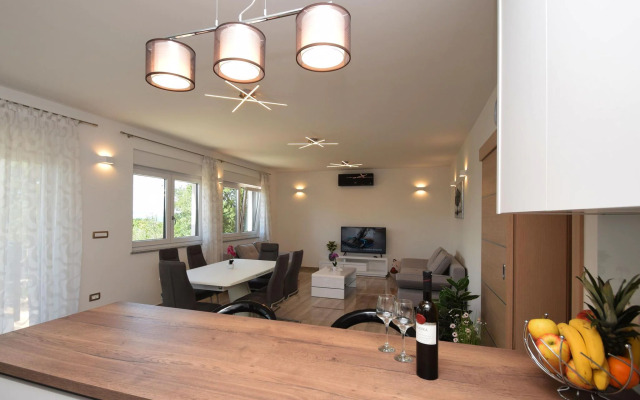 Apartments in Starigrad-Paklenica, modern and comfortable