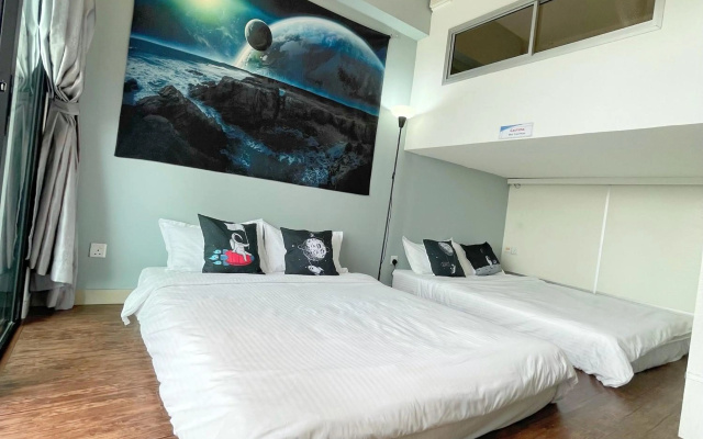 Cuti Genting Midhills Space Theme 9 Pax WIFI Genting Highland Vacation – Guest Rooms – Gohtong Jaya