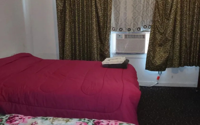 Rosenberg Motel