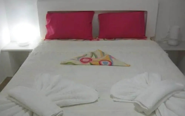 Donoussa Rooms