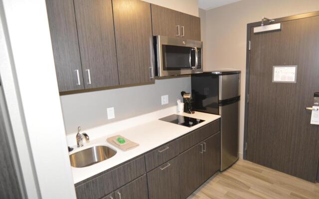 Best Western Plus Pasadena Inn and Suites