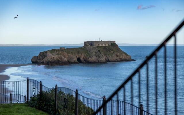 Caldey Bay Apartment - Lovely Sea Views